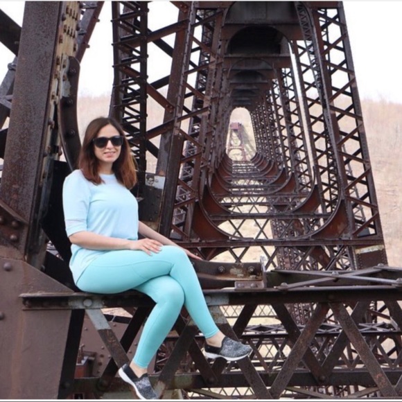 Fabletics Anywhere High-Waisted Legging Casper Motion 365 - Picture 5 of 9